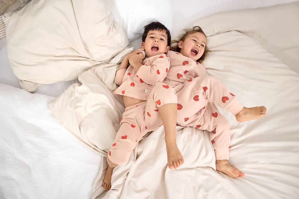 Lässig Baby Schlafoverall - Bio Baumwolle, Herzen, Rosa Online Shopping