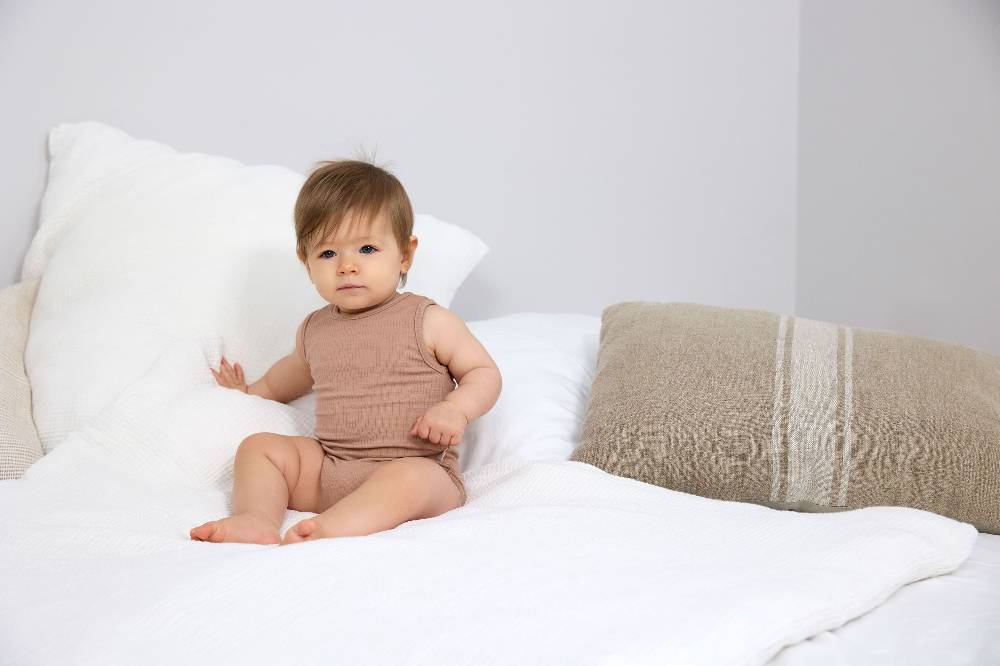 Lässig Baby Body - Ärmellos gerippt, Hellbraun Wochenangebot