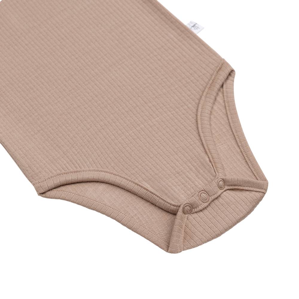 Lässig Baby Body - Ärmellos gerippt, Hellbraun Wochenangebot