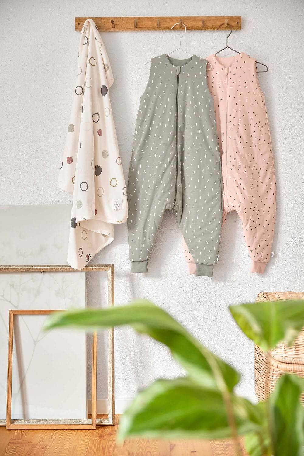 Lässig Kinder Schlafoverall 2,5 TOG, Dots, Rosa Valentinstagsangebot