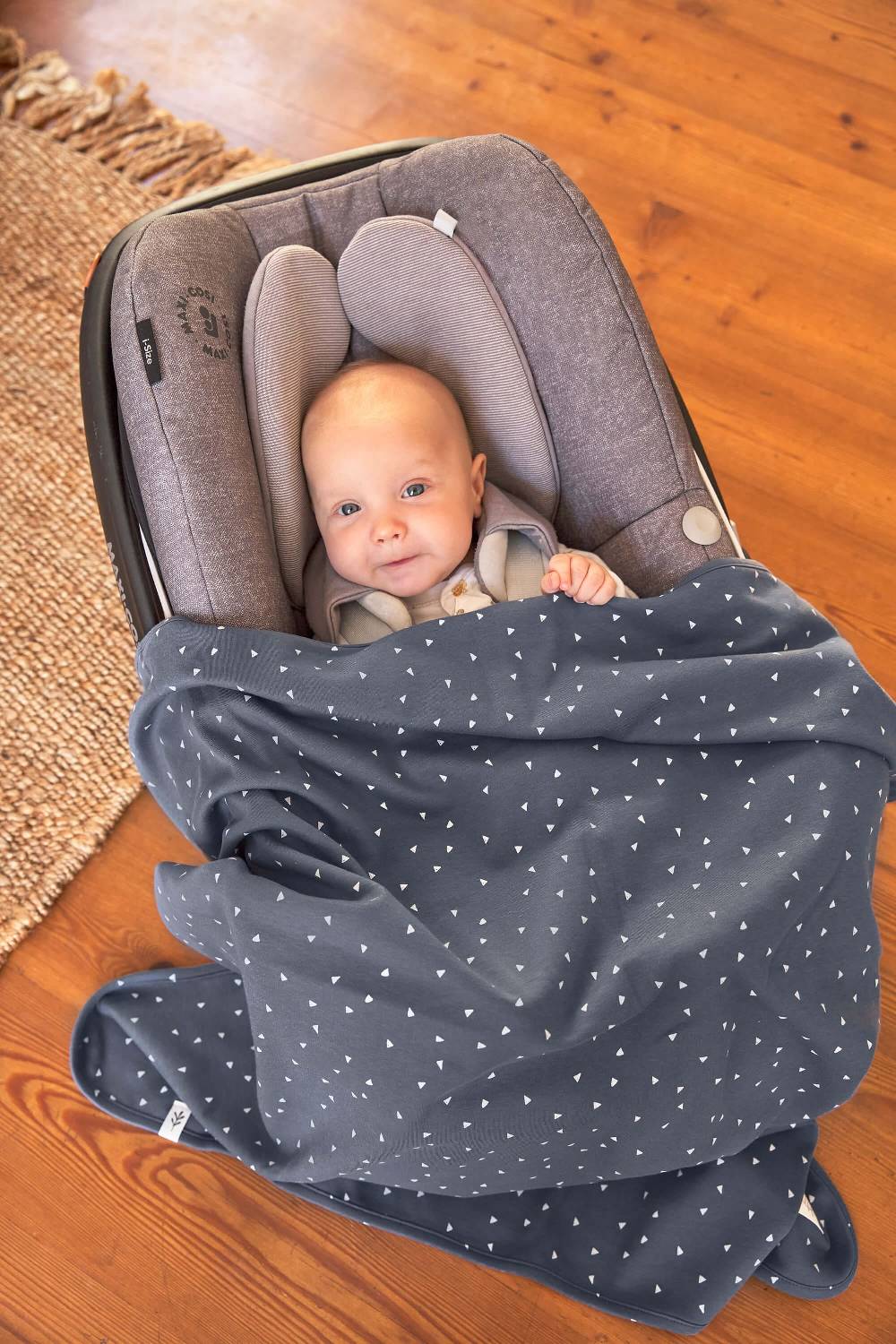 Lässig Babydecke - Bio Baumwolle, Triangle Blue Meist gekauft