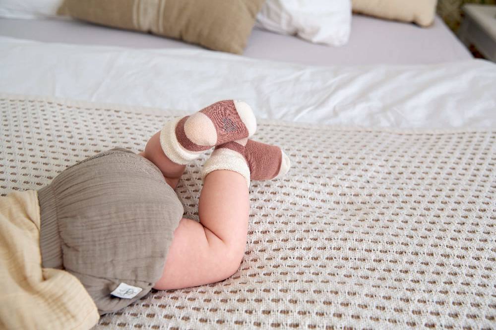 Lässig Baby Hose - Bio Baumwolle, Taupe, Grau Fabrikpreis