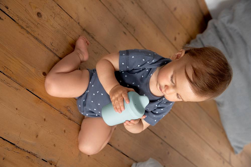 Lässig Baby Body kurzarm - Bio Baumwolle, Dreiecke, Blau Jubiläumsangebot