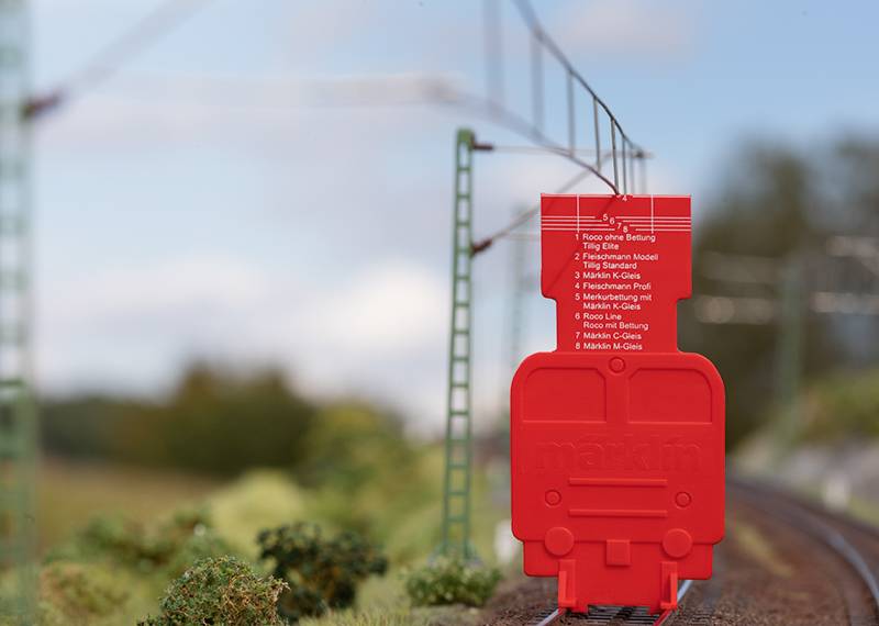 Märklin Fahrdraht-Montagelehre