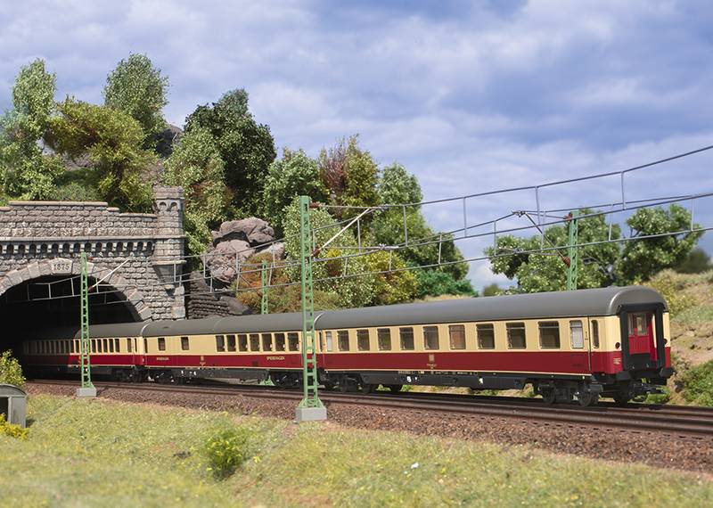 Märklin Schnellzugwagen Apmz 121 Rabatt