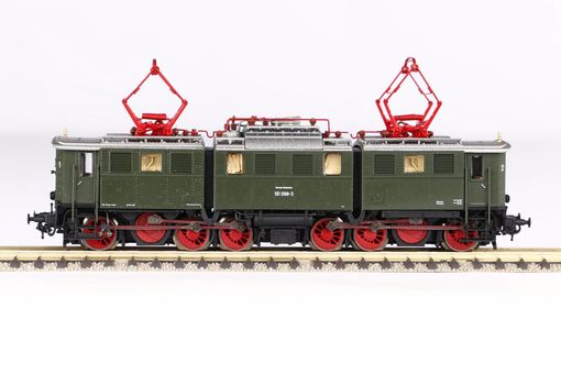 Piko N Sound-E-Lok BR 191 DB IV, inkl. PIKO Sound-Decoder Artikelnummer: 40541 Günstig kaufen