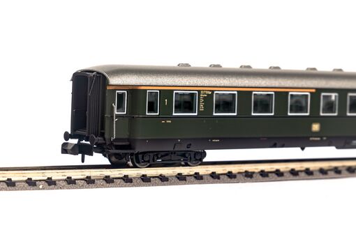 Piko N Schürzeneilzugwagen 1./2. Klasse DB III Artikelnummer: 40625 2025