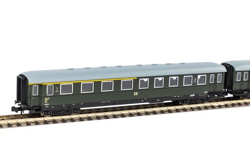 Piko N 2er Set Schürzeneilzugwagen 1./2. Klasse + 2. Klasse DR III Artikelnummer: 40628 Sonderangebote