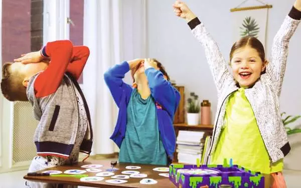 Ravensberger Matratzen Monsterstarker GlibberKlatsch - Kinderspiel ab 5 Jahren Jubiläumsangebot