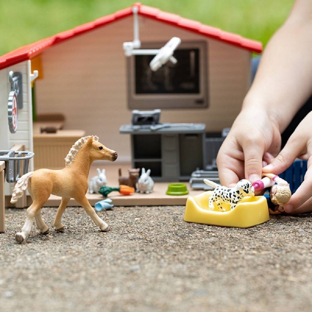 Schleich Tierarzt-Praxis mit Haustieren Online Outlet