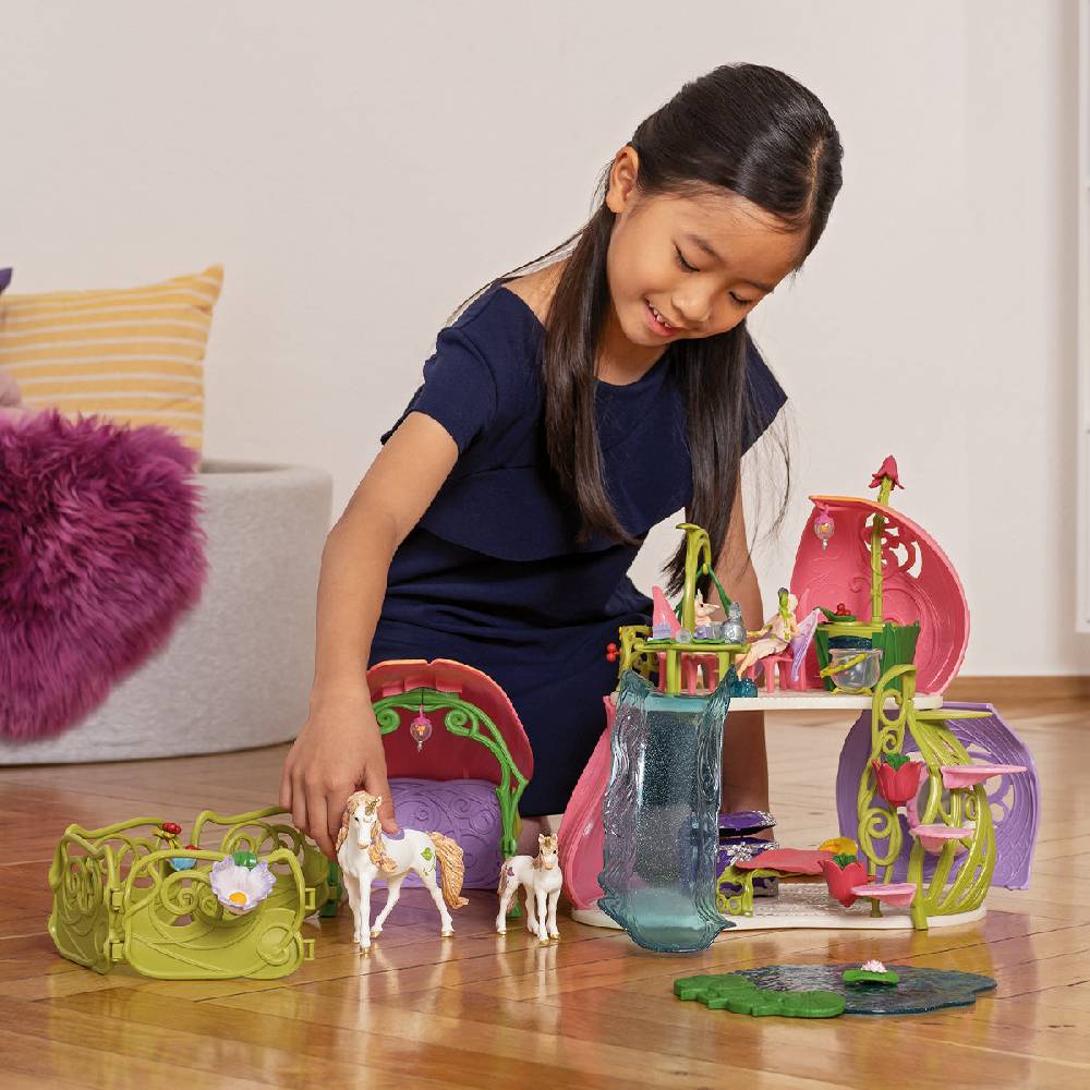 Schleich Glitzerndes Blütenhaus mit Einhörnern, See und Stall Zeitbegrenzte Promotion