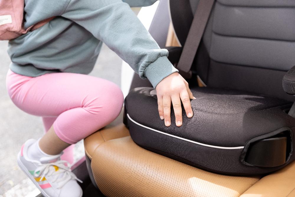 babymarkt Logico L i-Size Autokindersitz Midnight Riesige Ersparnisse