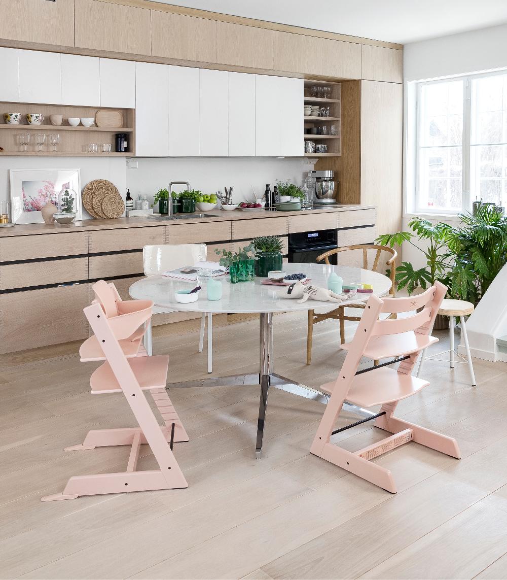 babymarkt Tripp Trapp Hochstuhl Buche Serene Pink + Gratis Baby Set V2 Serene Pink Im Verkauf