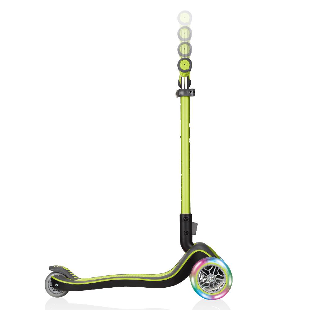 babymarkt Scooter ELITE DELUXE LIGHTS mit Leuchtrollen lime grün Räumungsverkauf
