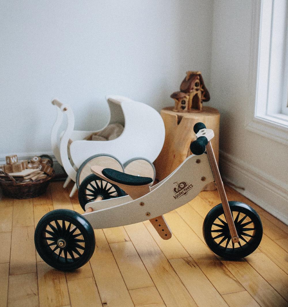 babymarkt 2-in-1 Dreirad Tiny Tot Plus weiß Limitierter Zeitrabatt