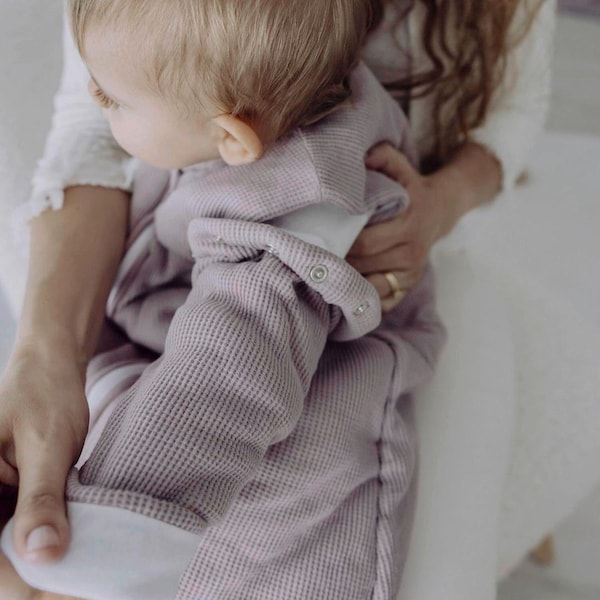 babywalz emma & noahWinterschlafsack mit abnehmbaren Ärmeln 3.5 TOG Essential Berry Zeitlich begrenztes Angebot