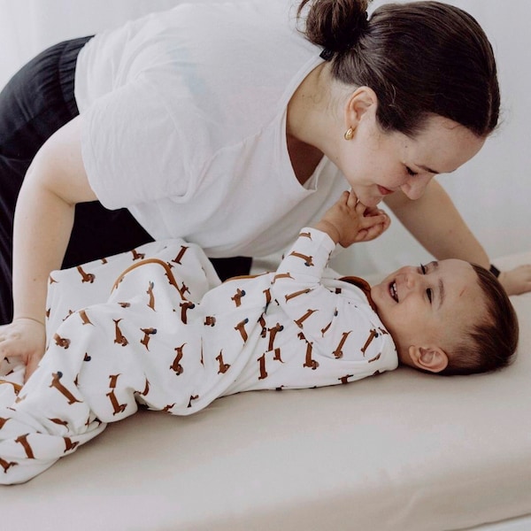babywalz emma & noahGanzjahres-Schlafsack 1.0 TOG weiß / Dackel Riesige Ersparnisse
