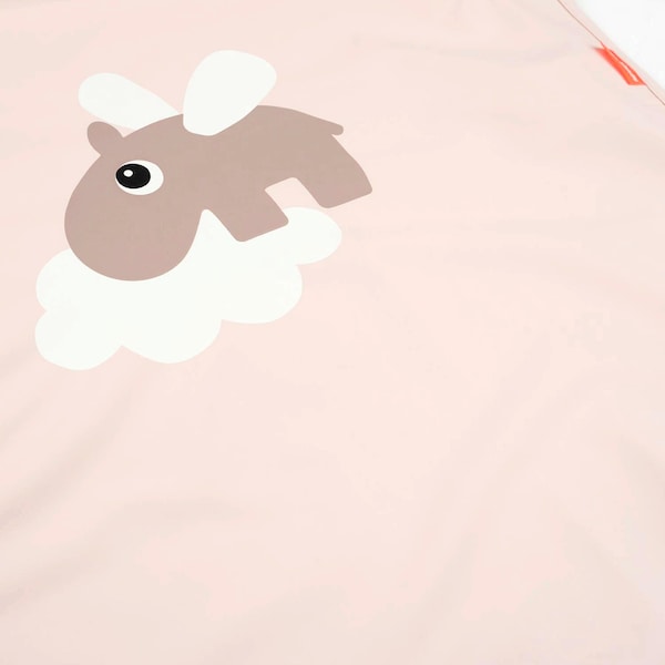 babywalz Done by DeerWasserdichte Kinderschürze Happy Clouds rosa Online