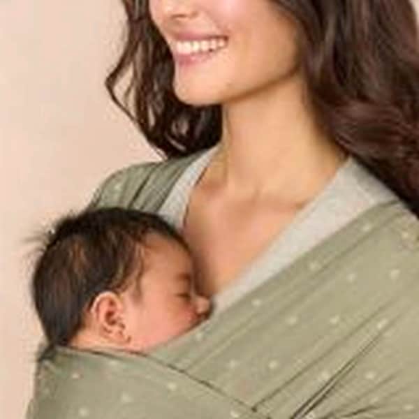babywalz Ergobaby® - AURA WRAPTragetuch Strick olive diamonds Räumungsverkauf