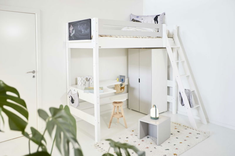 babyonlineshop Manis-h Hochbett FENRIS 90x200 cm einfarbig mit Sofamodul - 22 Farben wählbar Tägliche Deals