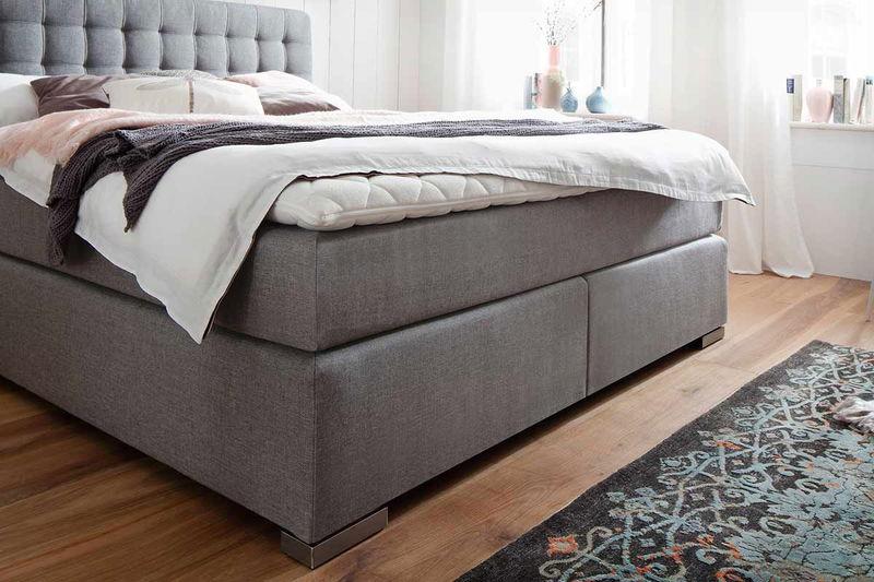 babyonlineshop Meise Lenno Boxspringbett 200 x 200 cm grau Stoff Kopfteil gesteppt & gratis Lieferung Sonderangebot