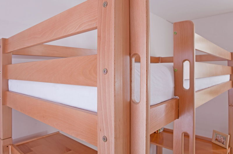 babyonlineshop Relita TOLI Hochbett Buche massiv natur lackiert Online